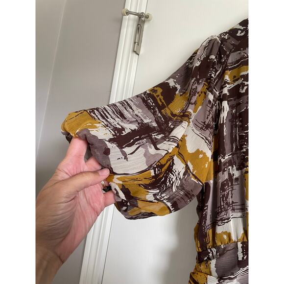 Twelve by Twelve brown chiffon bubble top short sleeve buttons lined Size M - Picture 3 of 6